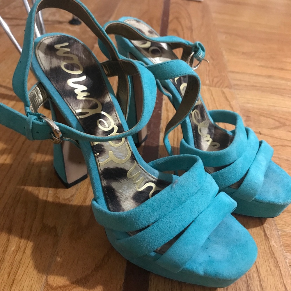 Blue suede pumps!